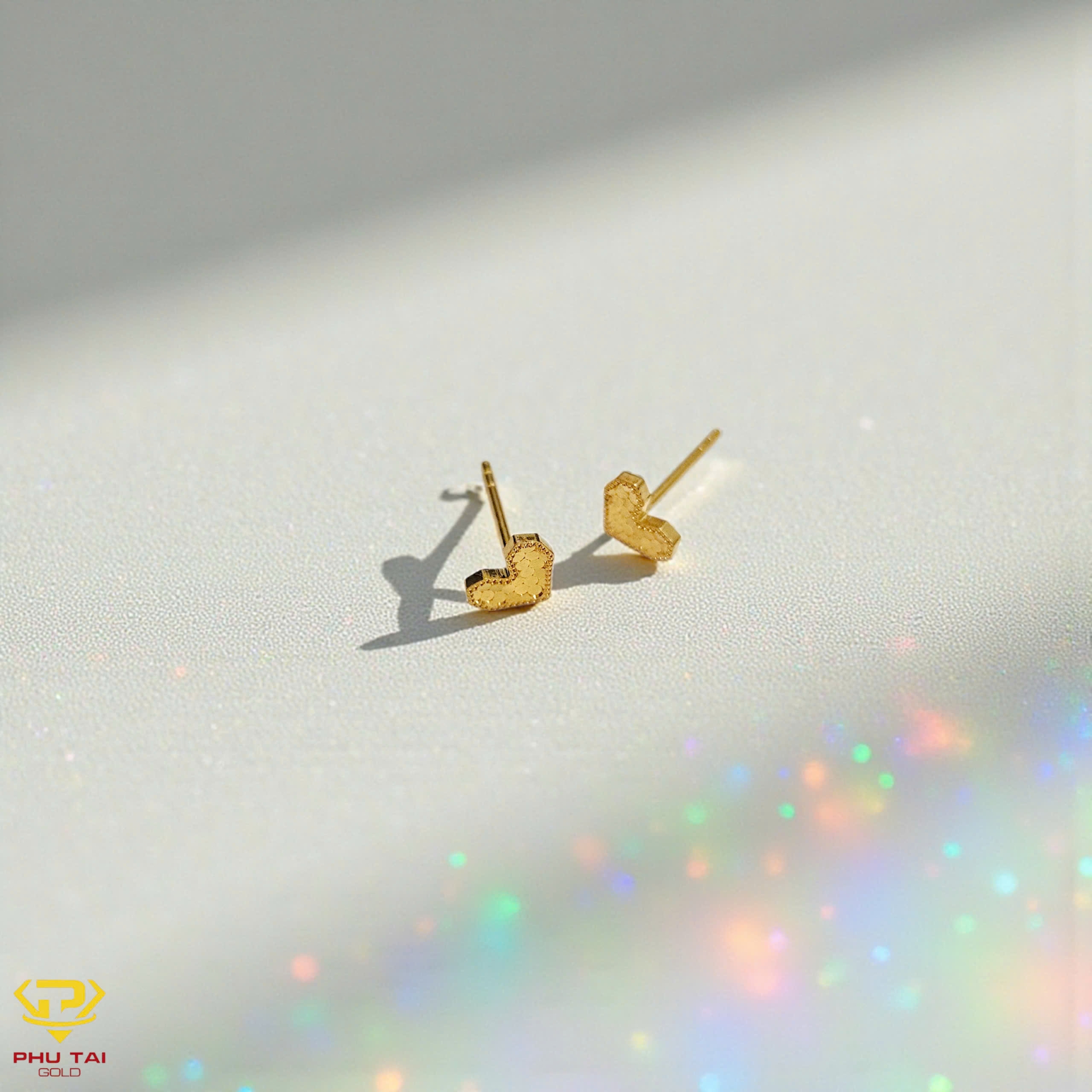 Khuyên tai vàng ta (mã KT 192)